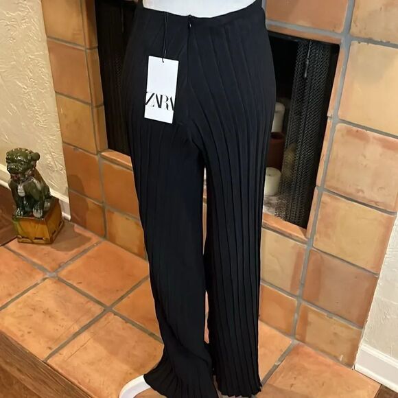 Zara Black Flowy Pleated Wide Leg Trousers, M! - Picture 4 of 10